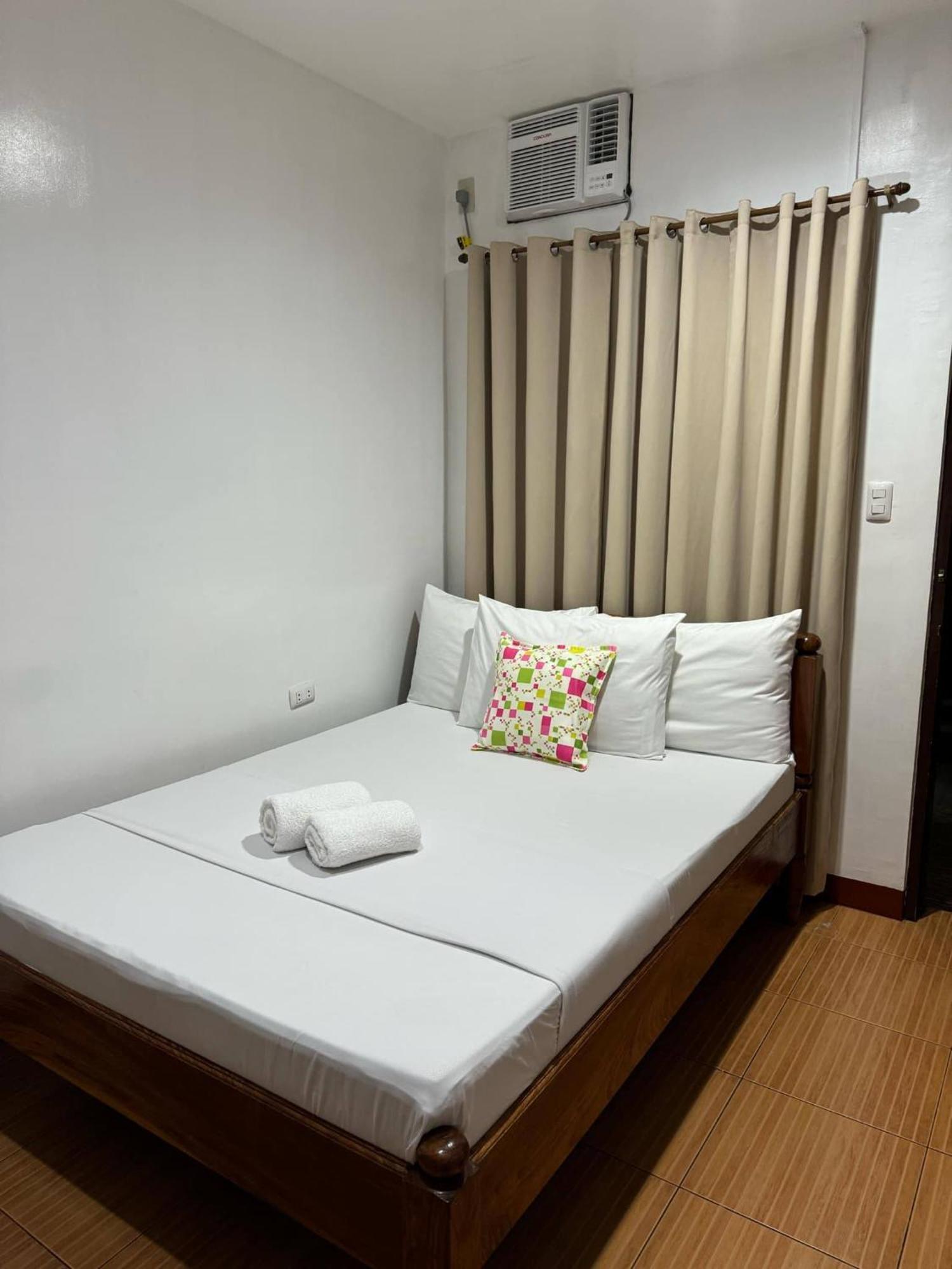 Seascape Lodging House Corón Habitación foto